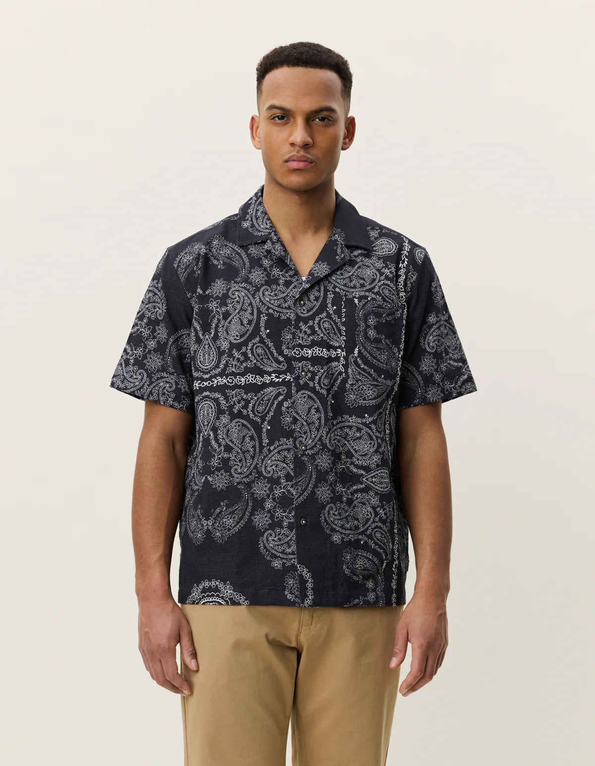Les Deux Paisley AOP SS Shirt Tap Shoe Black