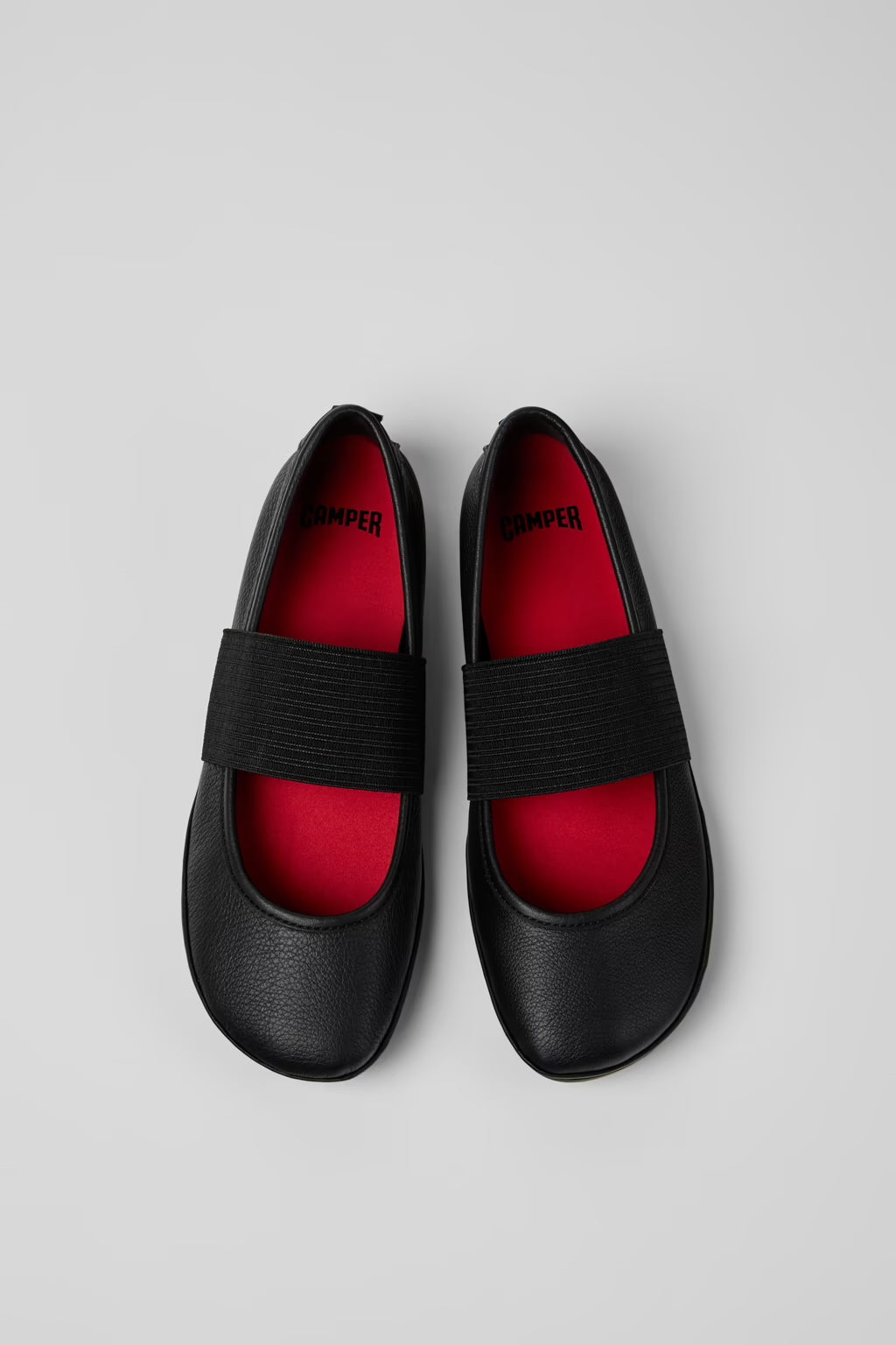 Camper Right Nina Black Womens Ballet Flat