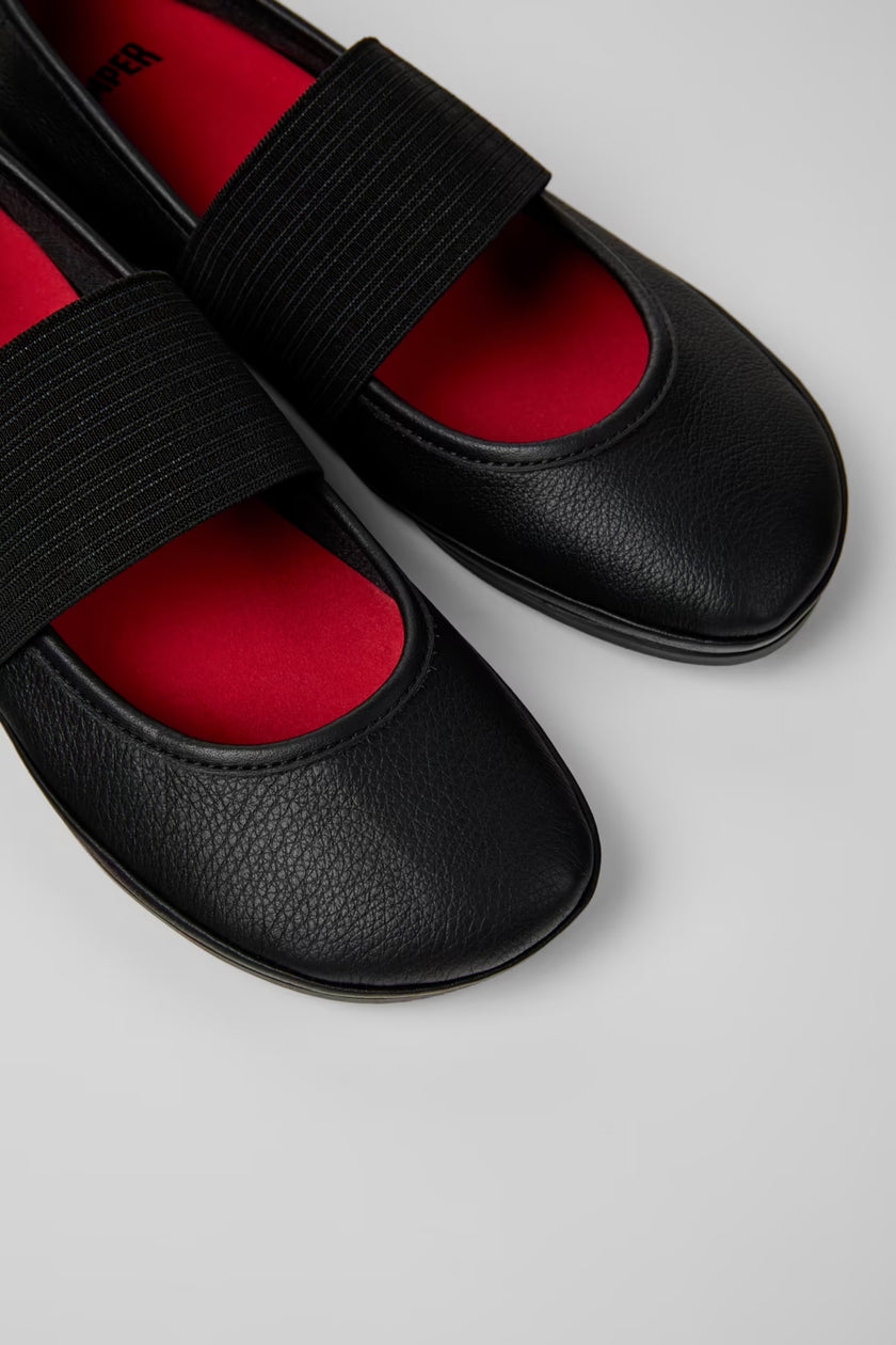 Camper Right Nina Black Womens Ballet Flat