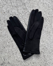 Load image into Gallery viewer, Cinnamon Creations GL031 Faux Leather Glove Black
