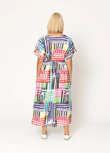Load image into Gallery viewer, Blacklist Jae Dress Print
