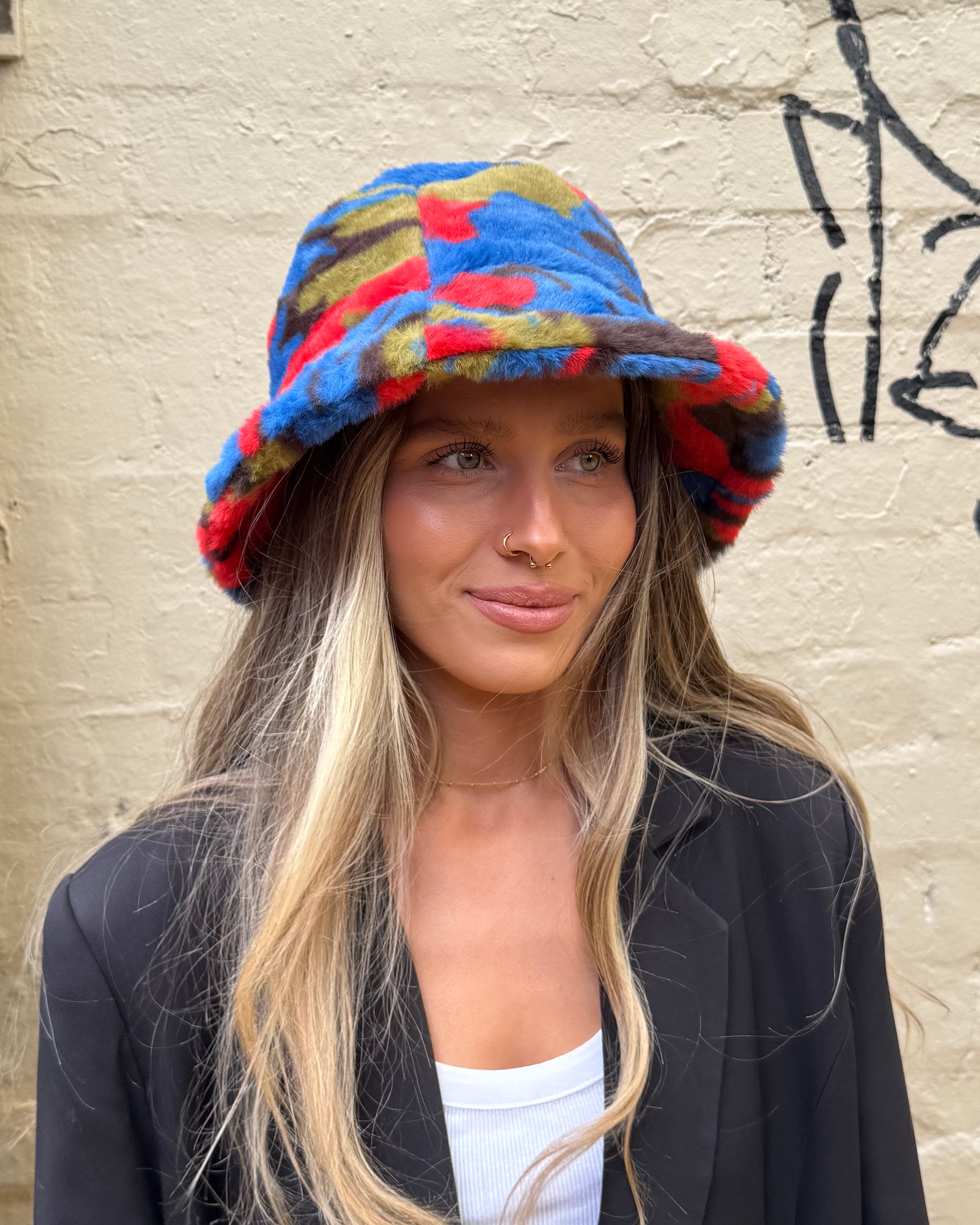 Cinnamon Creations Faux Fur Bucket Hat Red/Brown/Blue