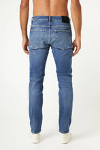 Load image into Gallery viewer, Neuw Denim Lou Slim Destination
