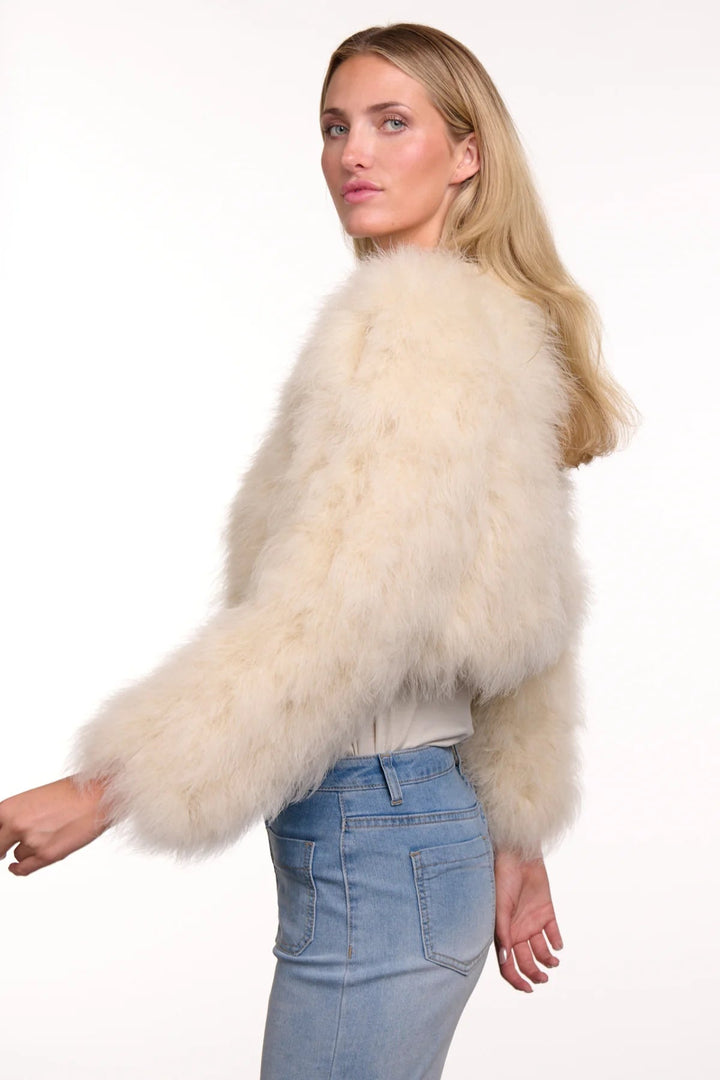 365 Days Feather Bolero Chalk