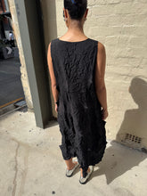 Load image into Gallery viewer, Indulge Me CLO113 Sleeveless Twist Pleat Dress Black
