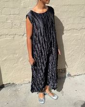 Load image into Gallery viewer, Indulge Me CLO103 Triangles Pleat Dress Black
