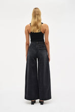 Load image into Gallery viewer, Neuw Denim Mimi Super Barrel Cosmos
