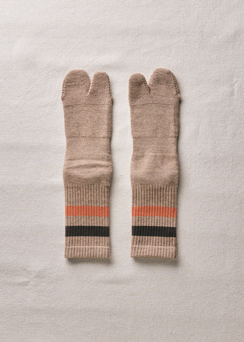 Yahae Organic Cotton Yak Pile Soles Tabi Socks Brown