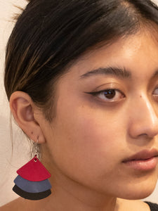 Monica Krexa Trifan Earrings Red Graphite Black