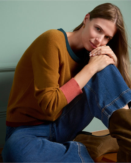 Surkana Liko Round Neck Sweater Camel