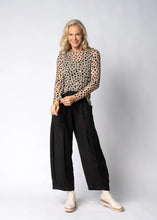 Load image into Gallery viewer, Imagine Fashion Adelene Top Latte
