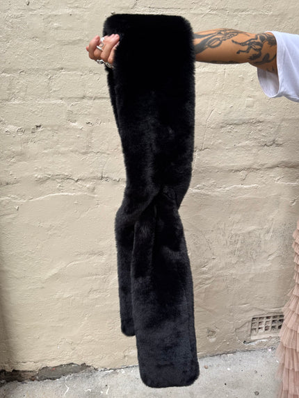 DEA The Label Faux Fur Scarf Black