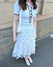 Load image into Gallery viewer, Trio Rouge Iris Tulle Skirt White
