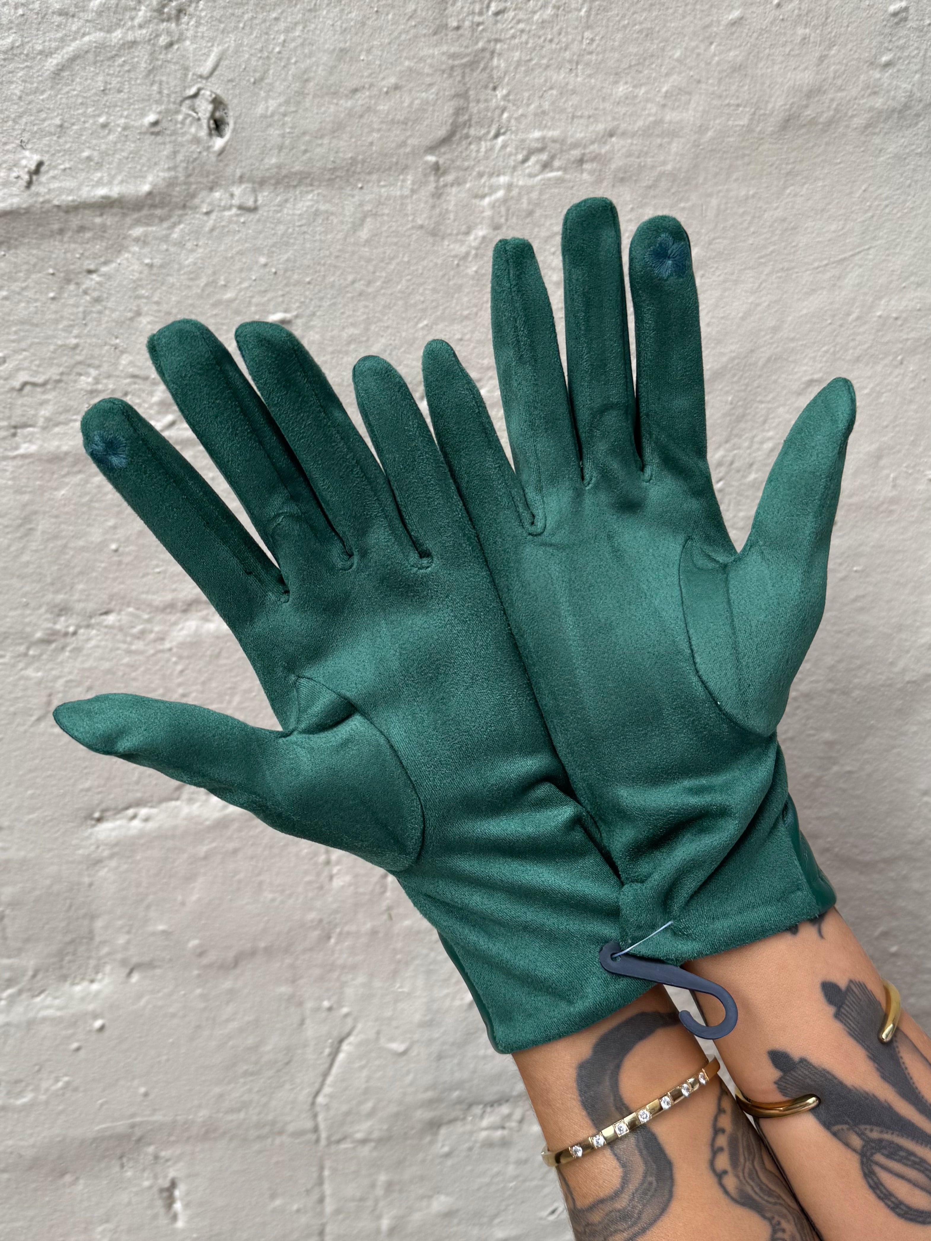 Cinnamon Creations GL031 Faux Leather Glove Green