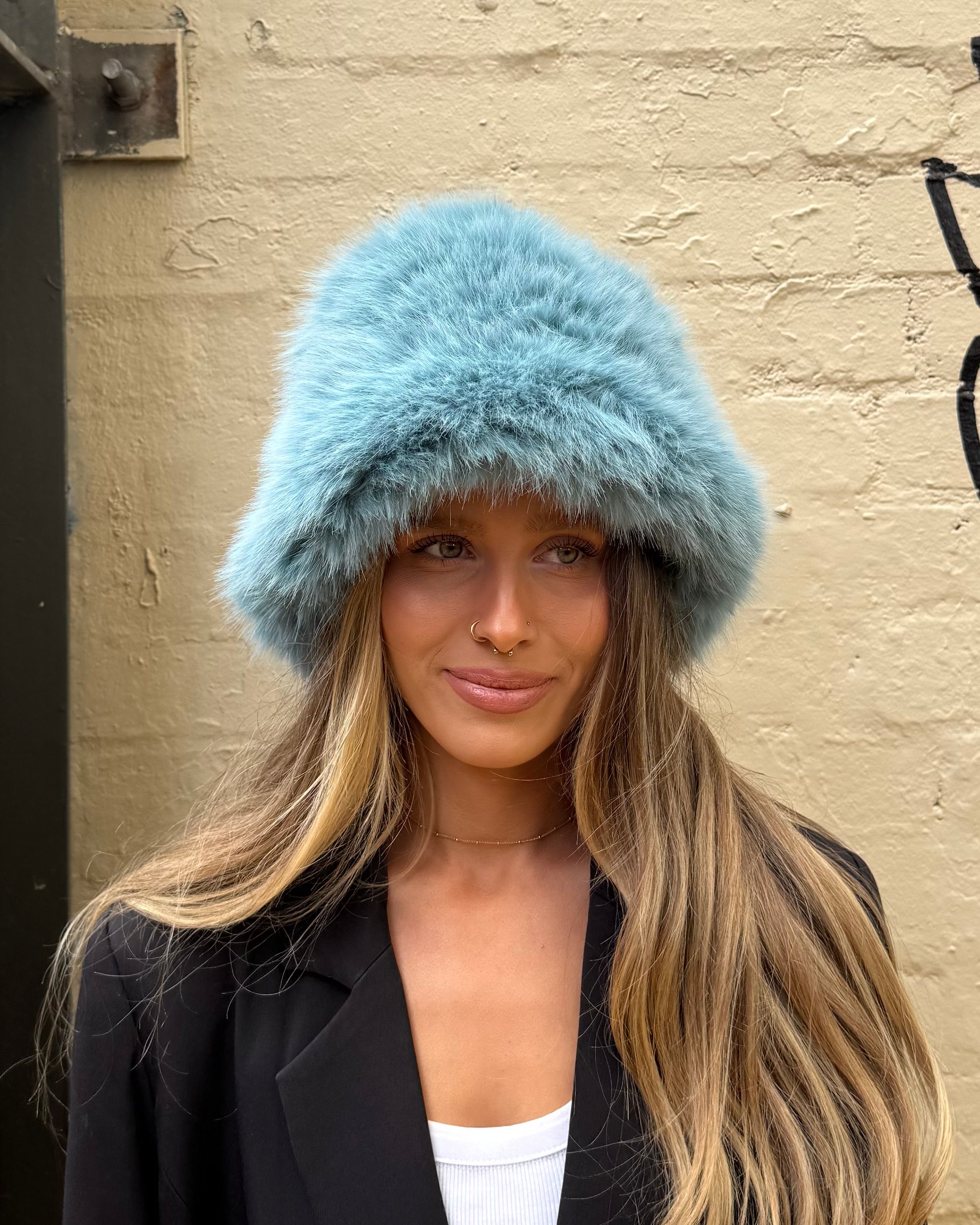 Cinnamon Creations 7549 Faux Fur Fluffy Bucket Hat Blue