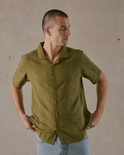 Load image into Gallery viewer, McTavish Camp Collar Shirt Green
