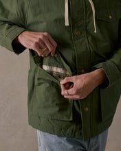 Load image into Gallery viewer, McTavish Waxed Jacket Green
