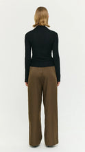 Load image into Gallery viewer, Staple The Label Drew High Neck Top Black
