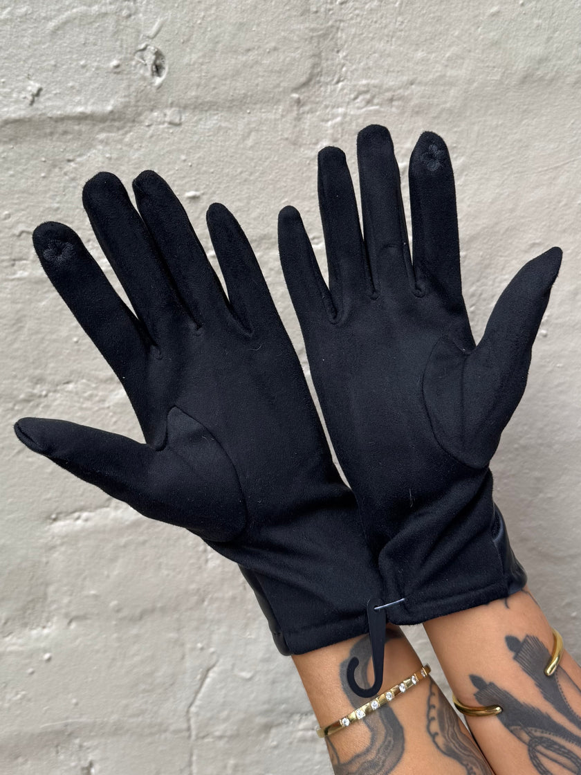 Cinnamon Creations GL031 Faux Leather Glove Black