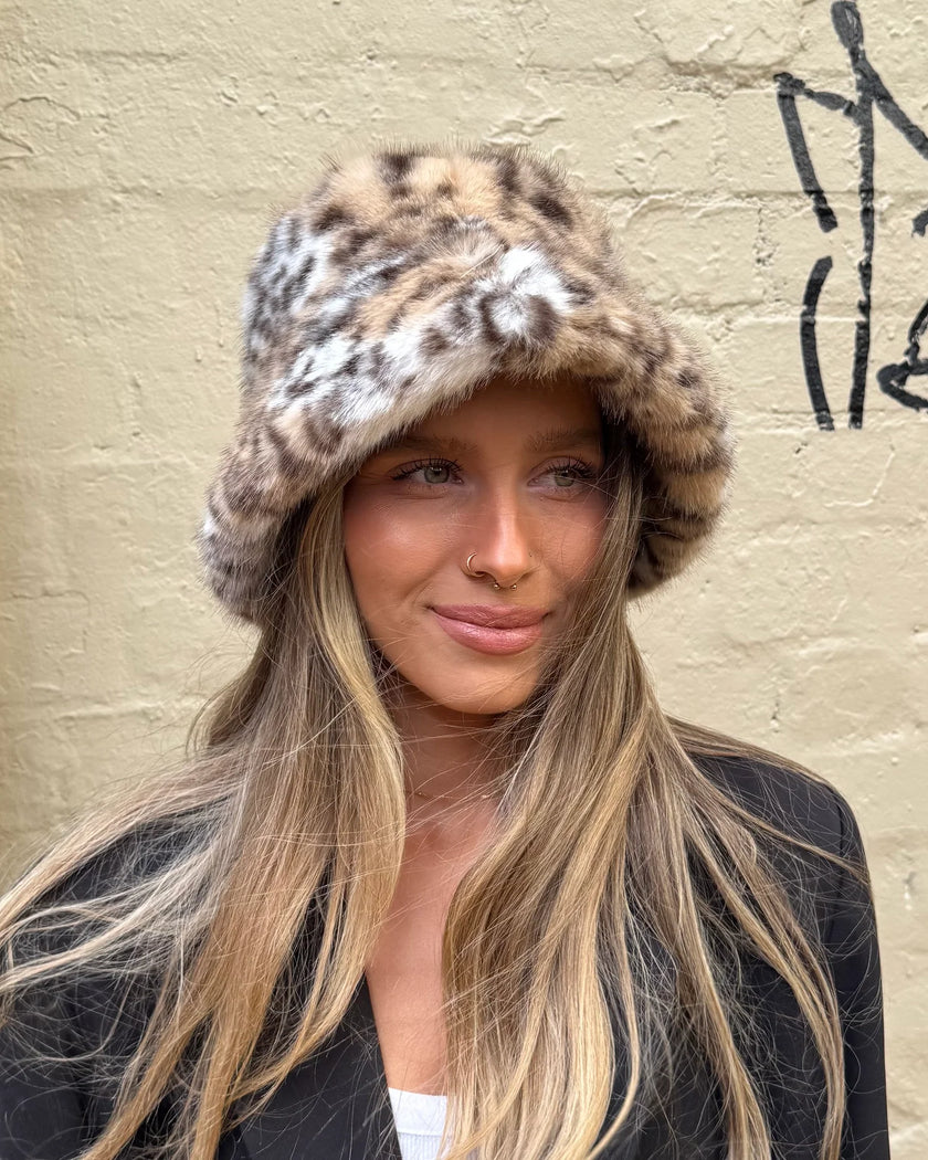 Cinnamon Creations 7532 Leopard Bucket Hat White/ Beige