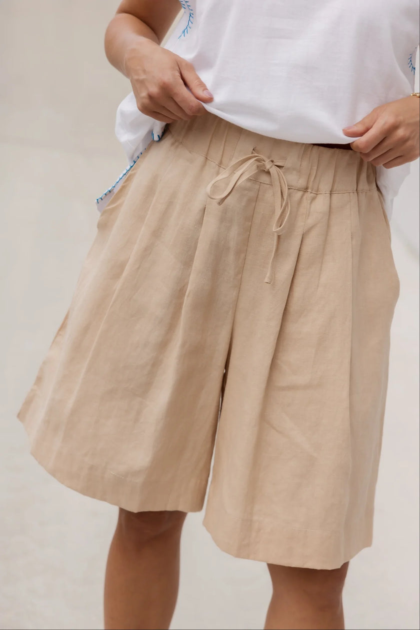 ALEXANDRA Juny Linen Shorts Beige
