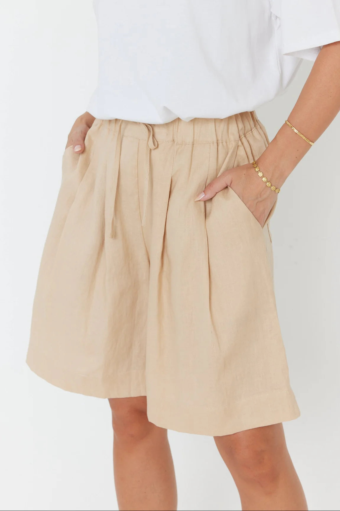 ALEXANDRA Juny Linen Shorts Beige