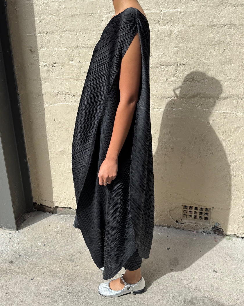 Indulge Me CLO104 Pleated Cocoon Dress Black