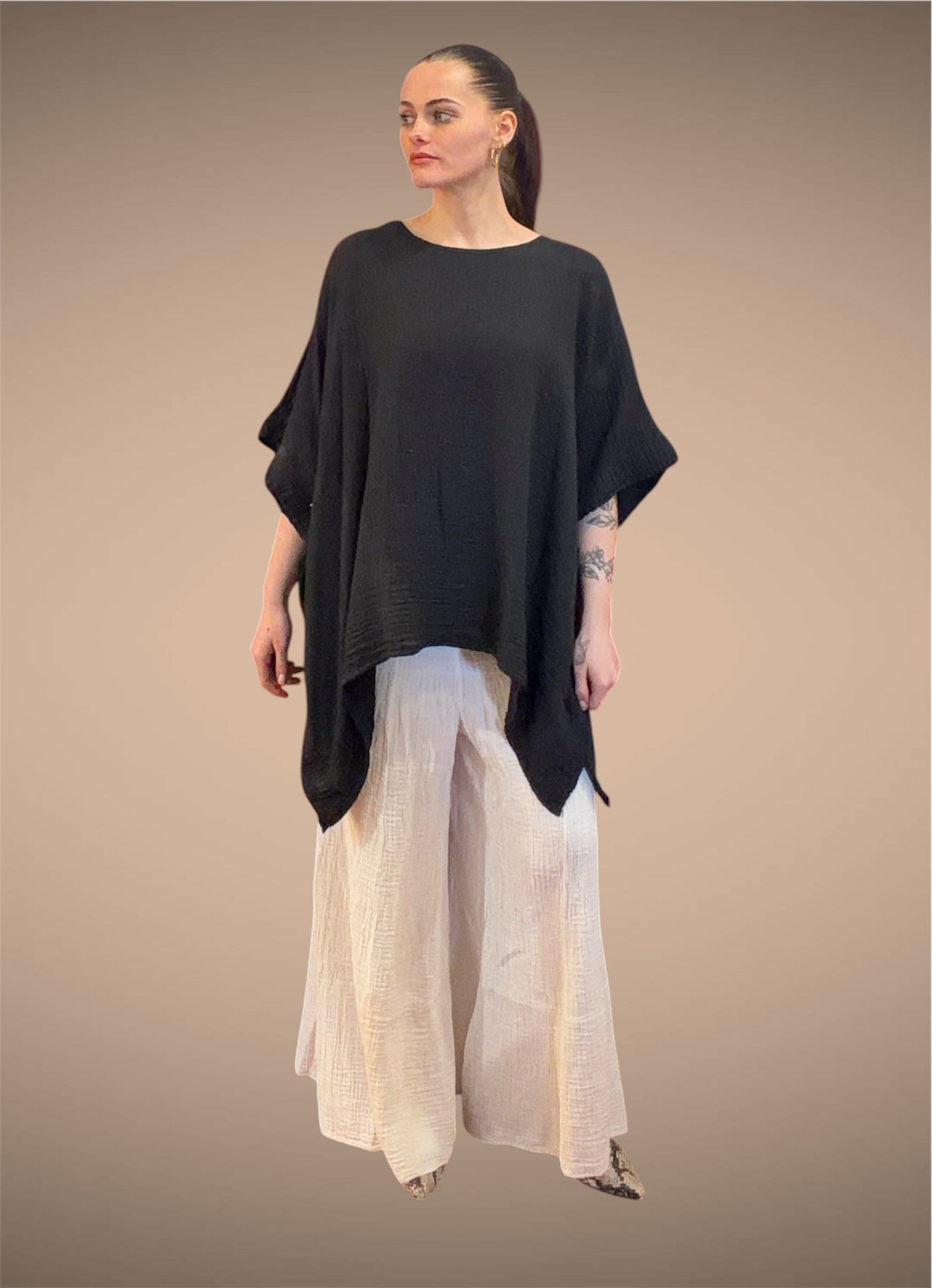 Tibet House LC01 Anjuna Cotton Poncho Black