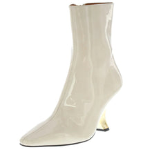 Load image into Gallery viewer, Neo Dasha Ademuz Arce Cream Patent Leather

