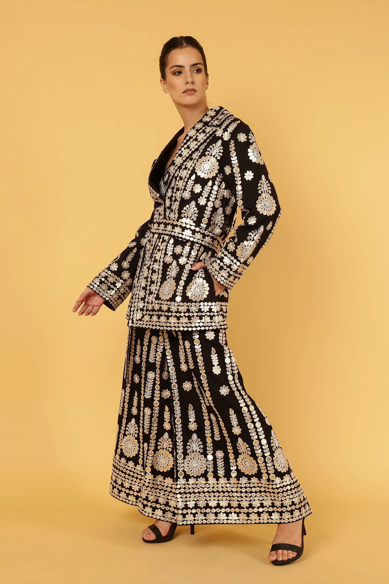 Anannasa Ziggy Short Coat Black With Gold Thread