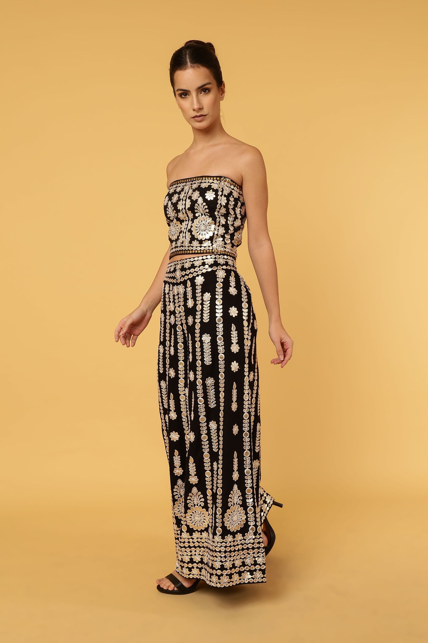 Anannasa Ziggy Pants Black With Gold Thread