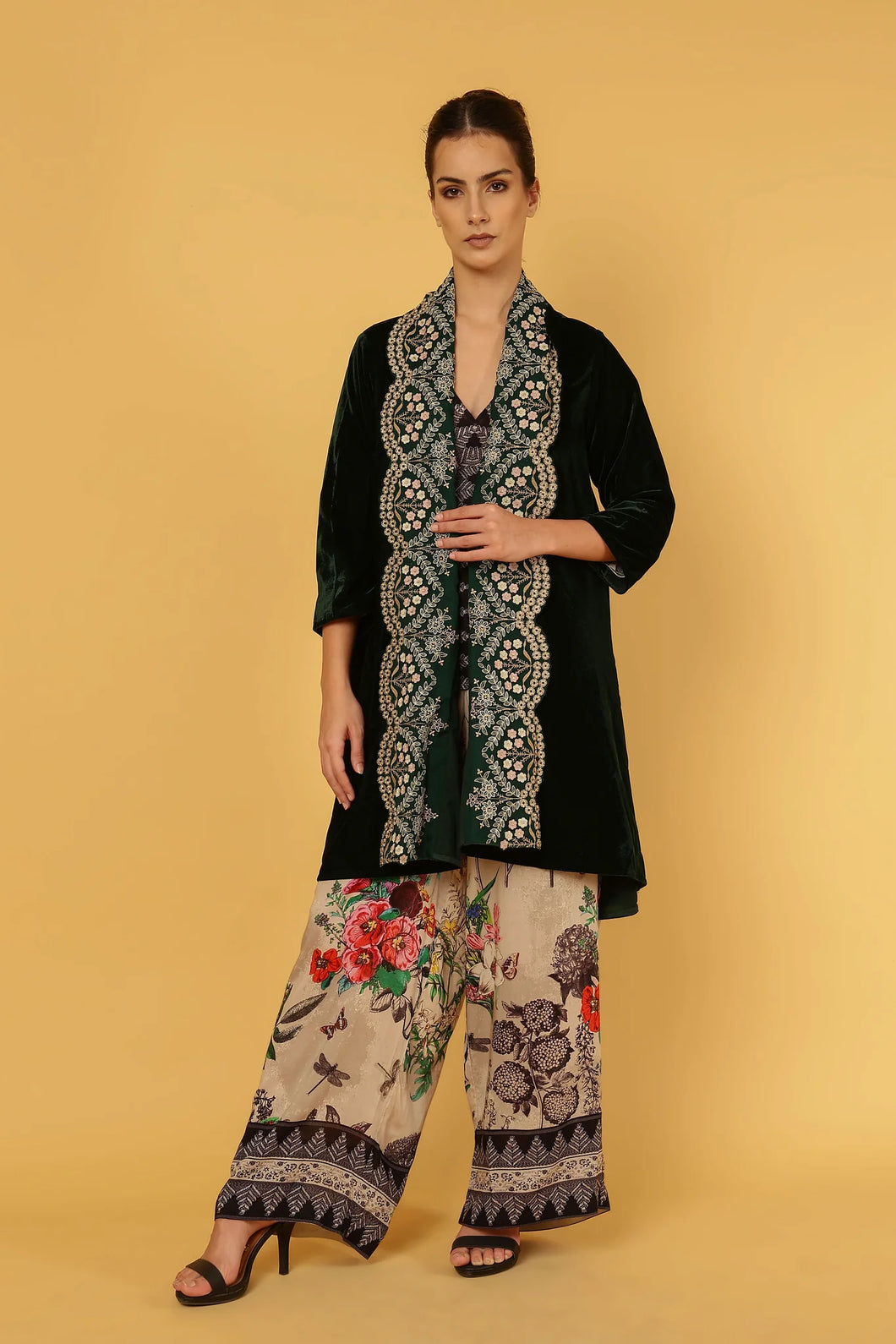 Anannasa Otono Velvet Jacket