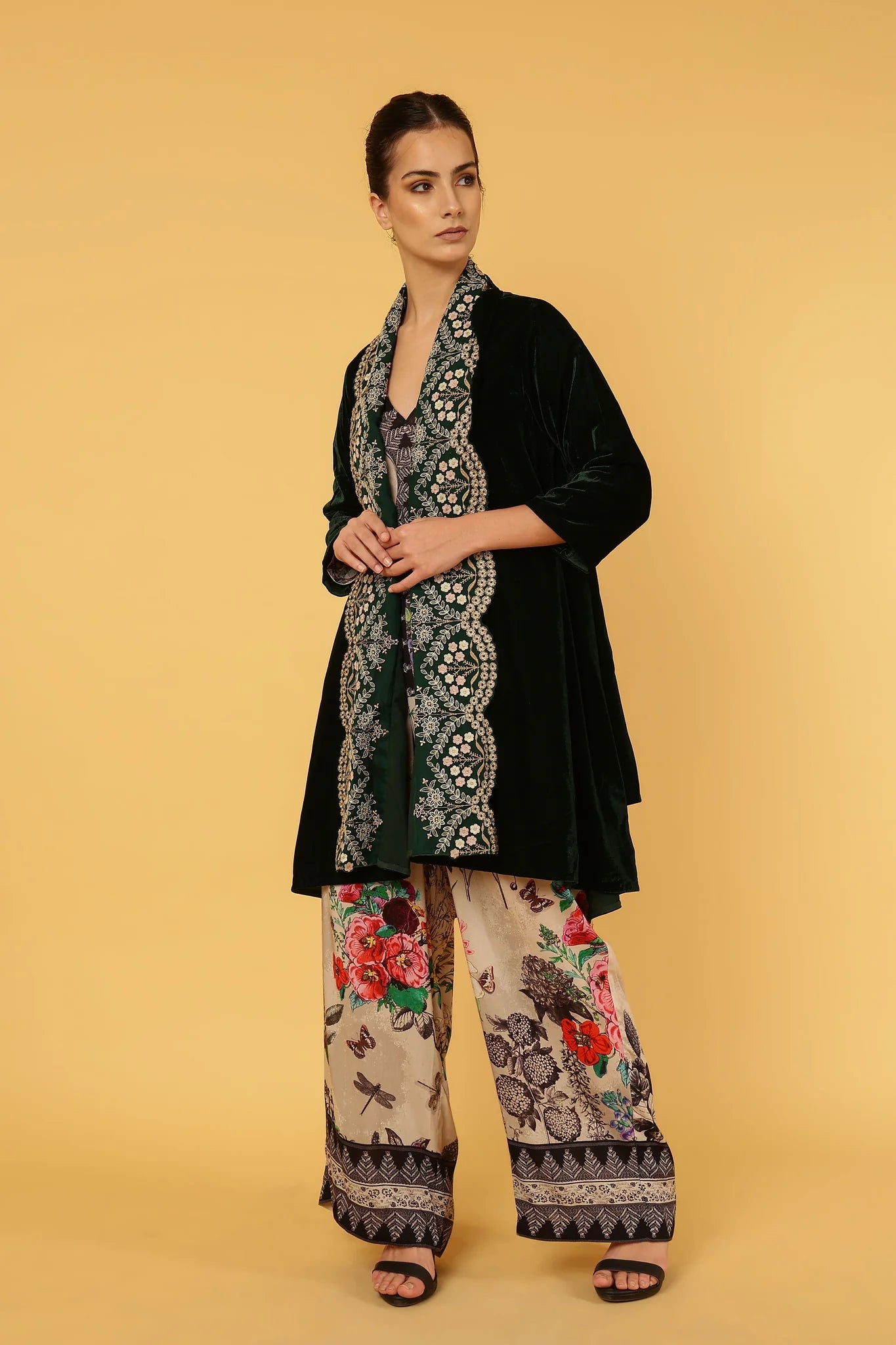 Anannasa Otono Velvet Jacket
