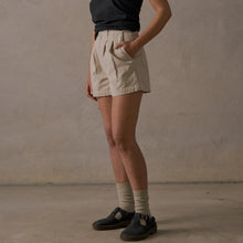 Load image into Gallery viewer, McTavish Double Pleated Twill Shorts Light Tan
