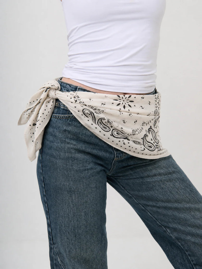 Angels Whisper Solari Symmetric Head Scarf Cream/ Black