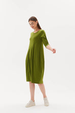 Load image into Gallery viewer, Tirelli Diagonal Seam Dress Meadow Green
