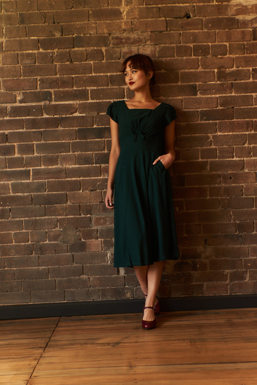 Elise Design Astrid Linen Dress Green