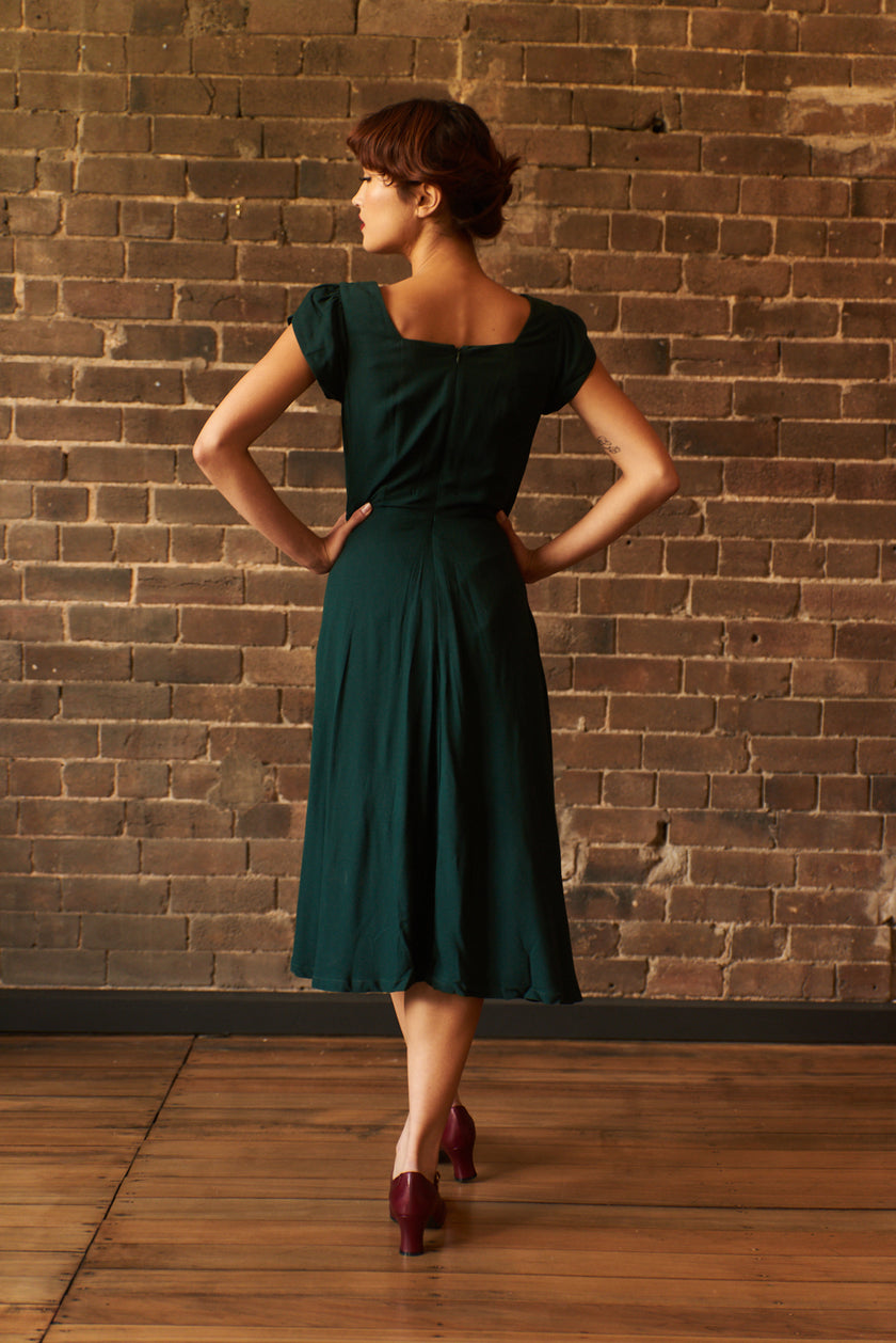 Elise Design Astrid Linen Dress Green
