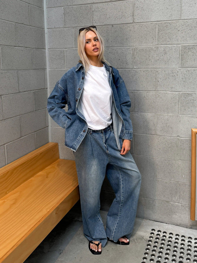 ALEXANDRA Alessia Wide Leg Jeans Mid Blue Denim