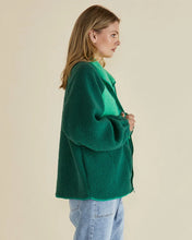 Load image into Gallery viewer, Betty Basics Franklin Fleecy Jacket Green
