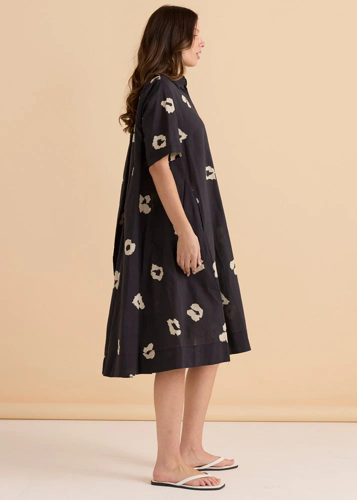 Betty Basics Savannah Swing Shirt Dress Black Leopard Print