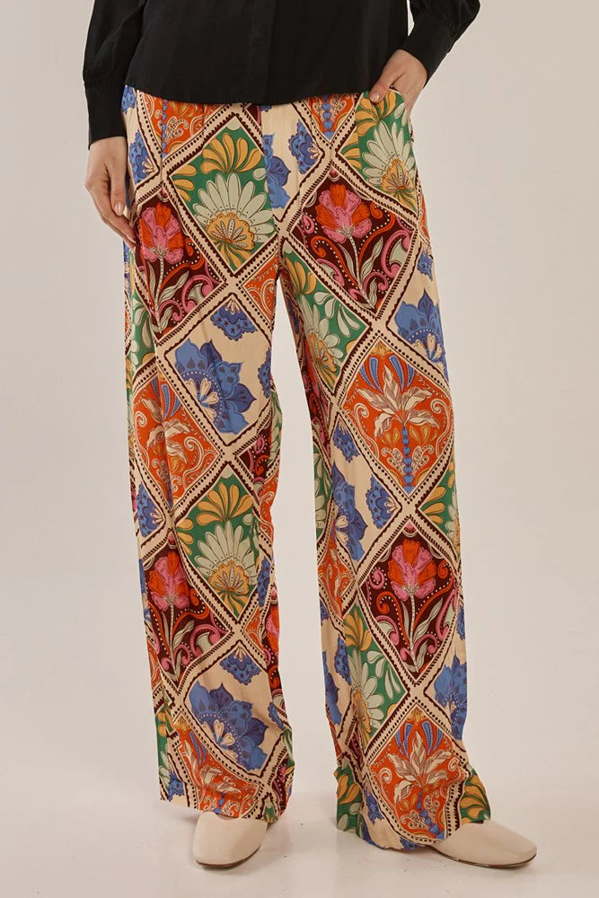 Betty Basics Lyon Pant Villa Floral Print