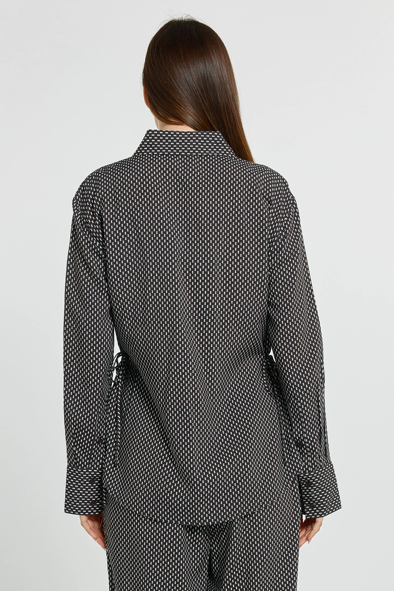 Betty Basics Tessa Tie Shirt Nutmeg Geo Print