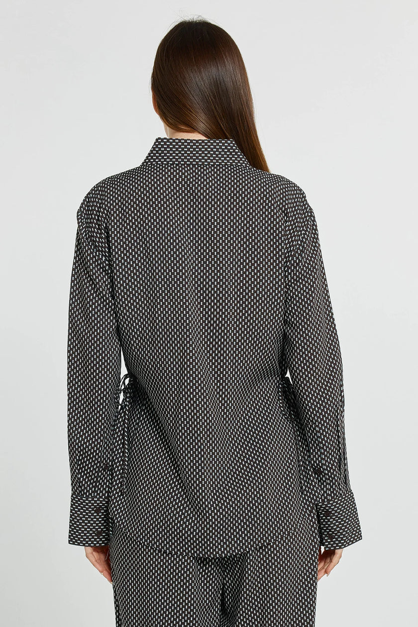 Betty Basics Tessa Tie Shirt Nutmeg Geo Print