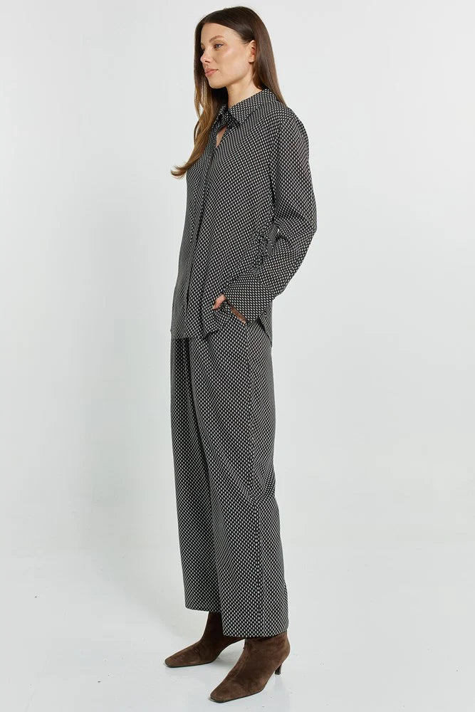 Betty Basics Tessa Relax Pant Nutmeg Geo Print
