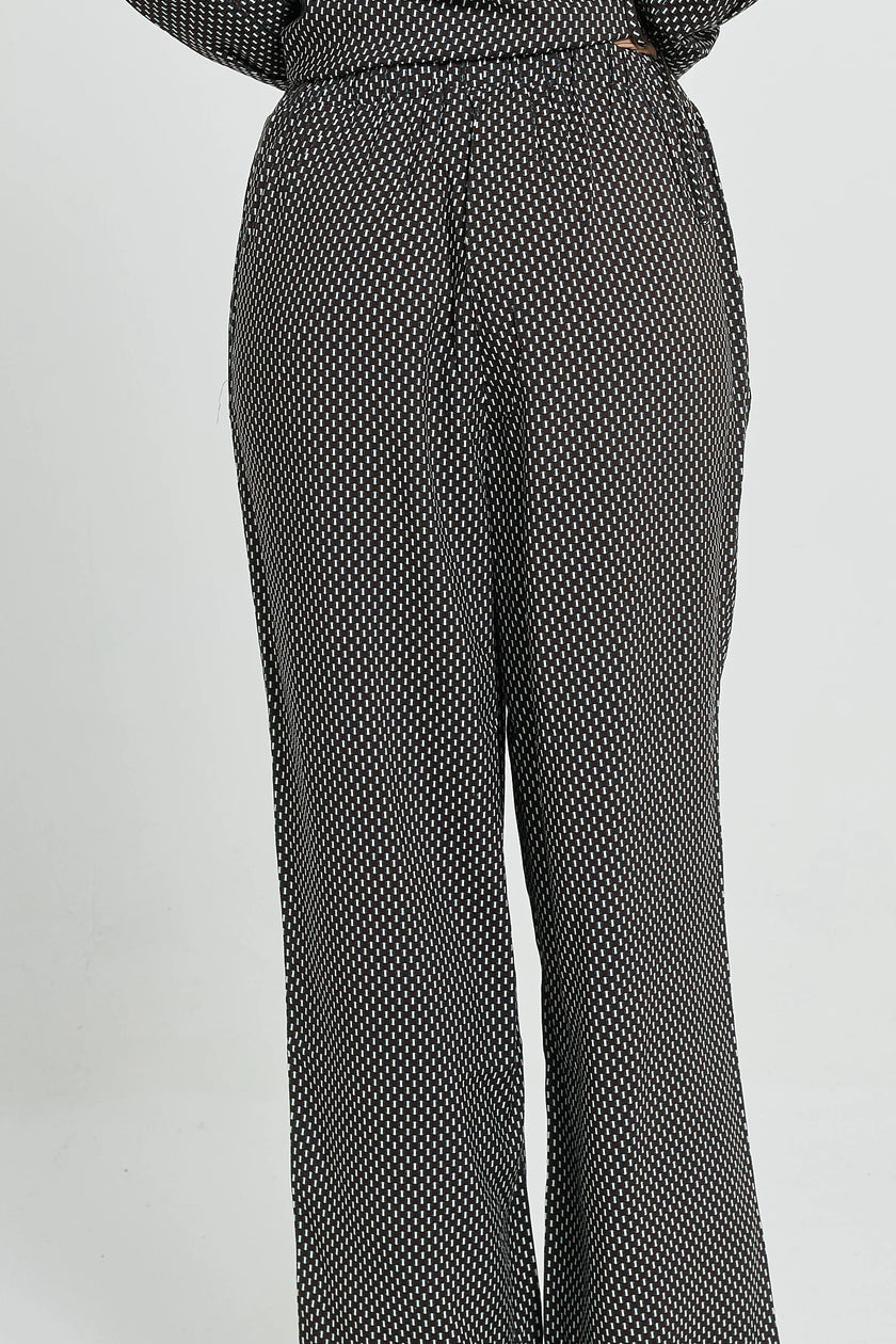 Betty Basics Tessa Relax Pant Nutmeg Geo Print