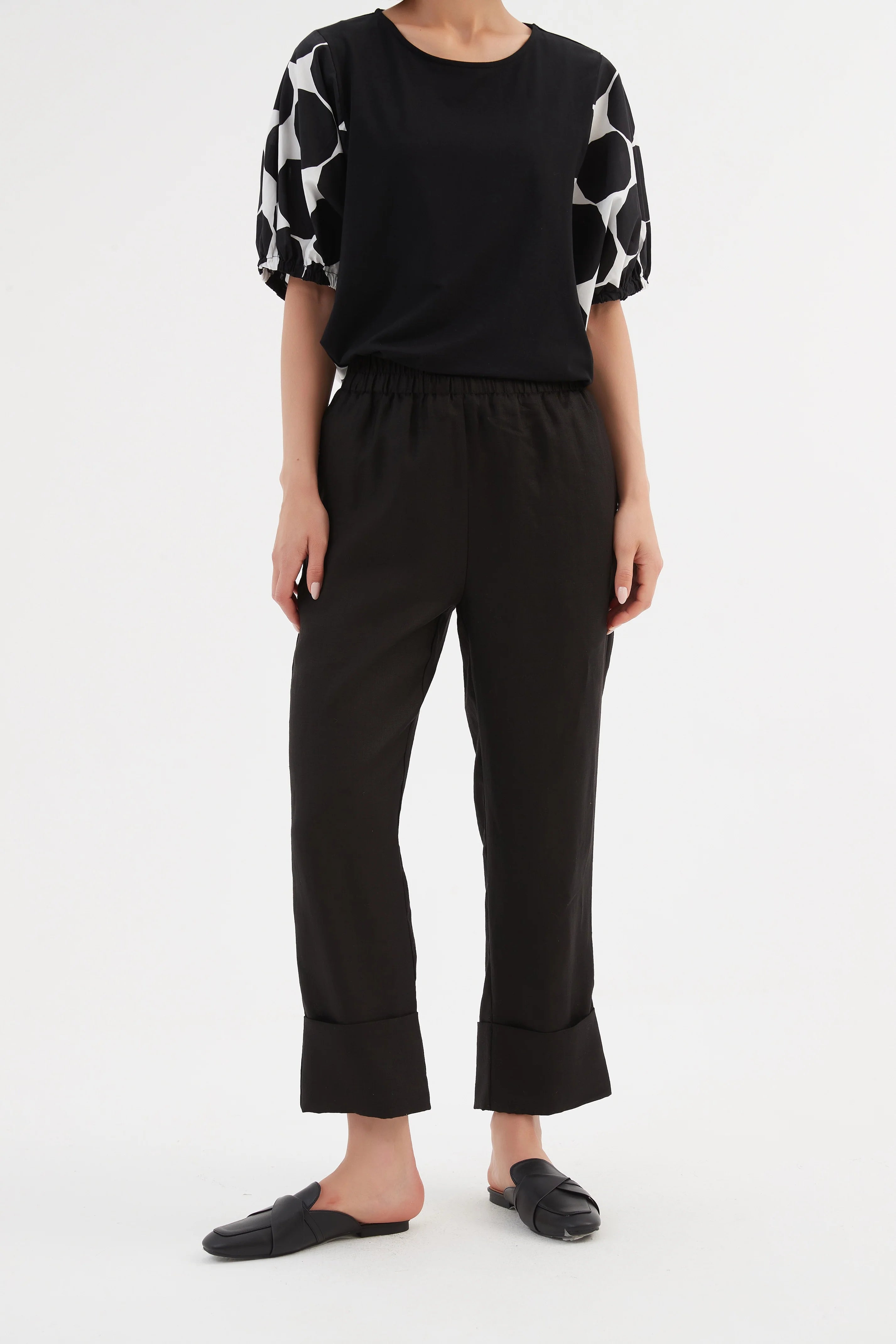 Tirelli Deep Cuff Linen Pant Black