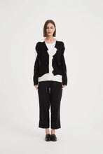 Load image into Gallery viewer, Tirelli Abstract Print Cardigan Black/ Cream
