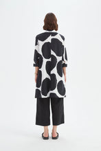 Load image into Gallery viewer, Tirelli Handkerchief Hem Print Shirt Black/White Spot
