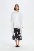 Load image into Gallery viewer, Tirelli Oversized Collar Poncho White
